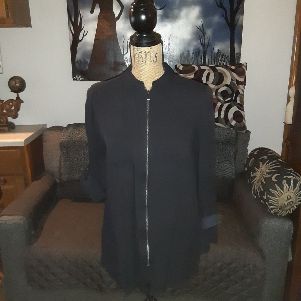 womans rock & republic long sleeve zip up shirt. size small